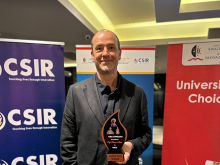 Prof Meyer honoured with 2025 SAICSIT Pioneer award